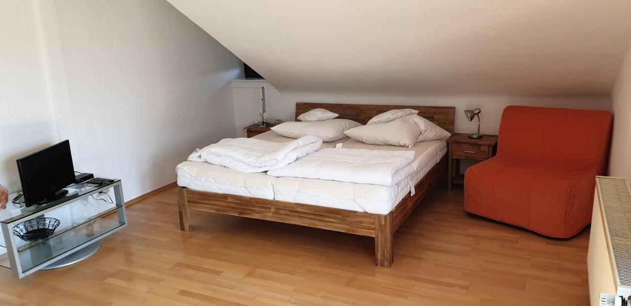Ferienwohnung Hemmerl Bad Camberg Exteriör bild
